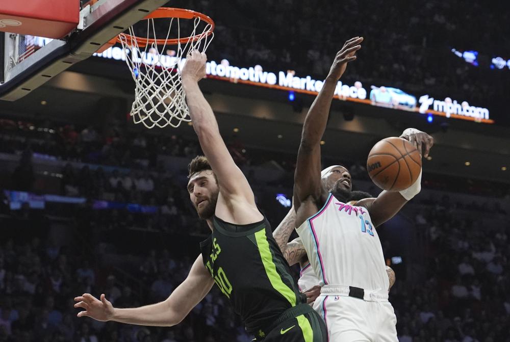 迪巴拉在一 迪巴拉在一